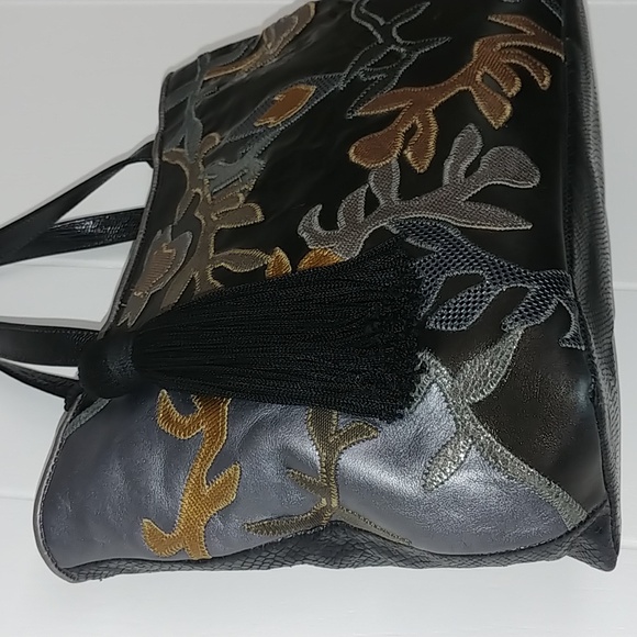 Sharif Black Hand Bag - Picture 3 of 16